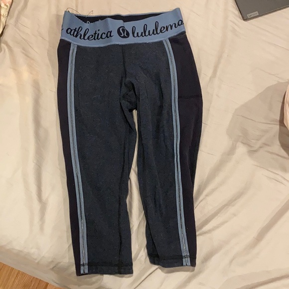 Lulu lemon crop leggings - Picture 2 of 3